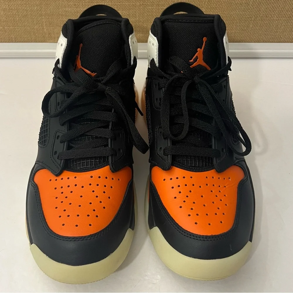 Jordan Mars 270 Black and Orange CD7070 008 Size 9.5